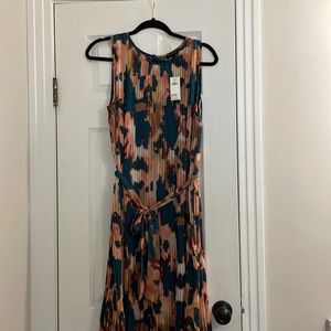 NWT Banana Republic Accordion Dress
